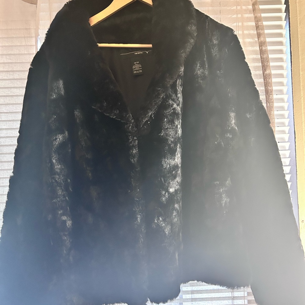Elegant Black Faux Fur Jacket